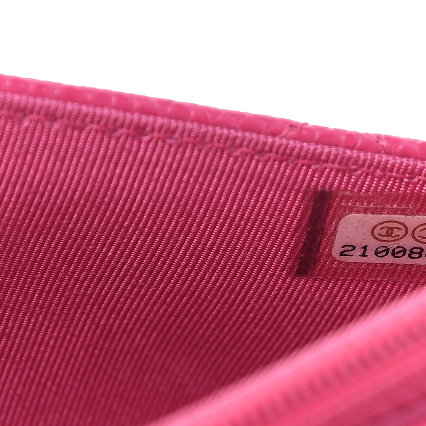 Caviar Quilted Wallet on Chain WOC Pink