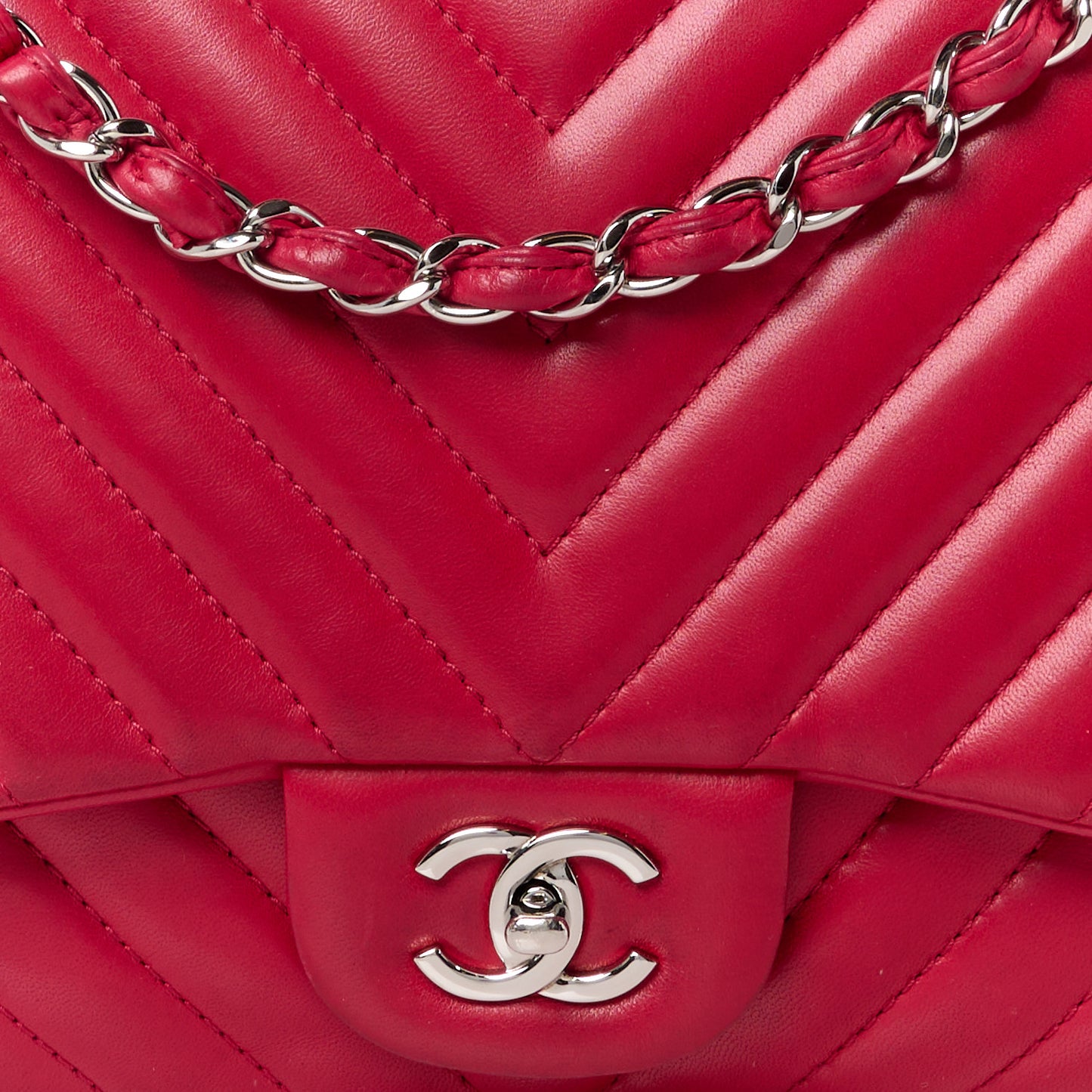 Lambskin Chevron Quilted Maxi Single Flap Red