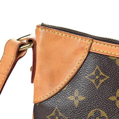 Louis Vuitton Monogram Odeon MM 14 of 15