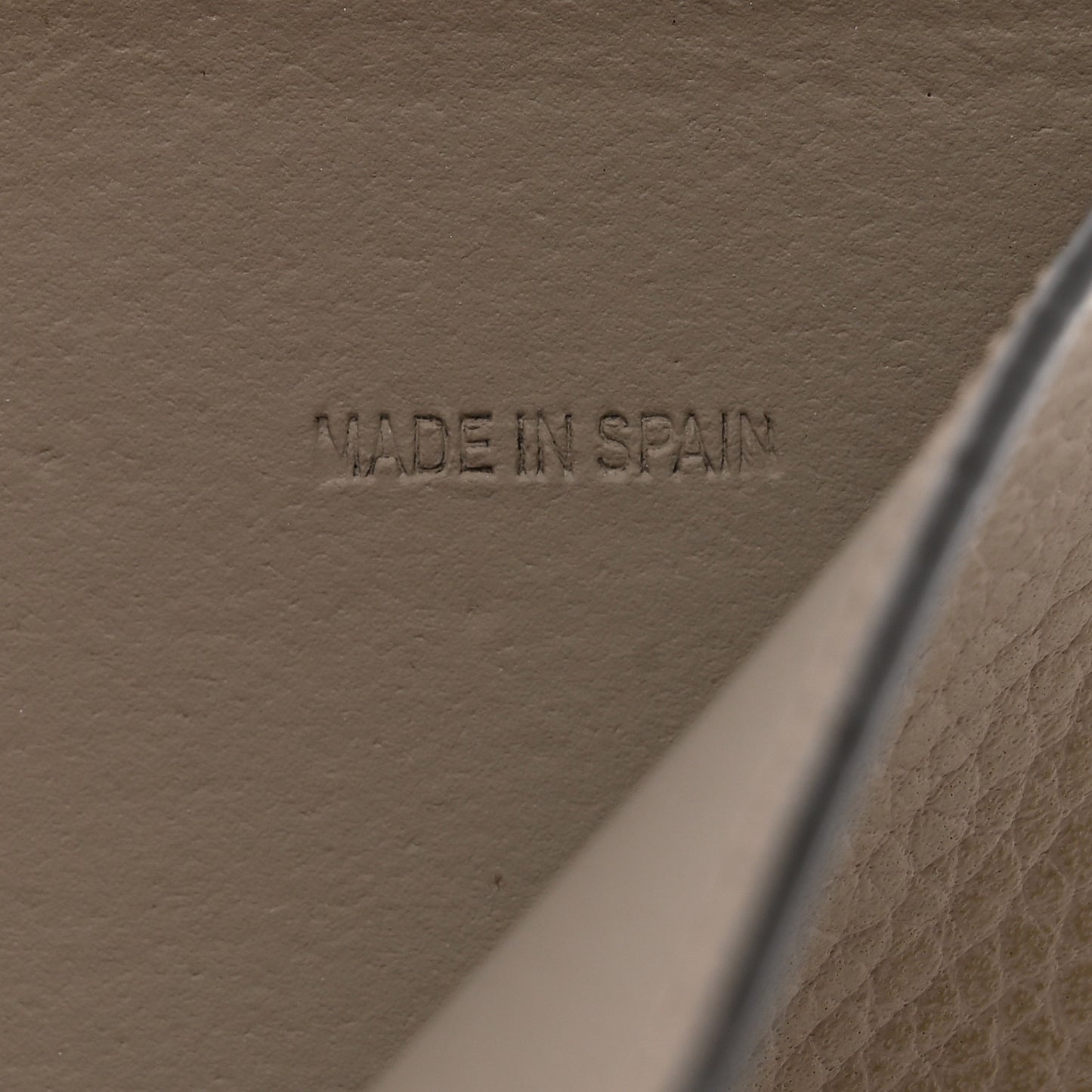Grained Calfskin Small Darryl Trifold Wallet Motty Grey