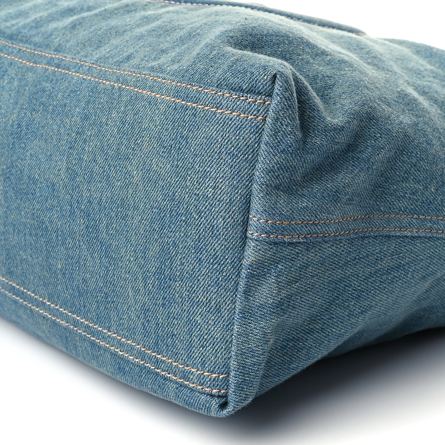 Denim Medium Soho Chain Shoulder Bag Blue