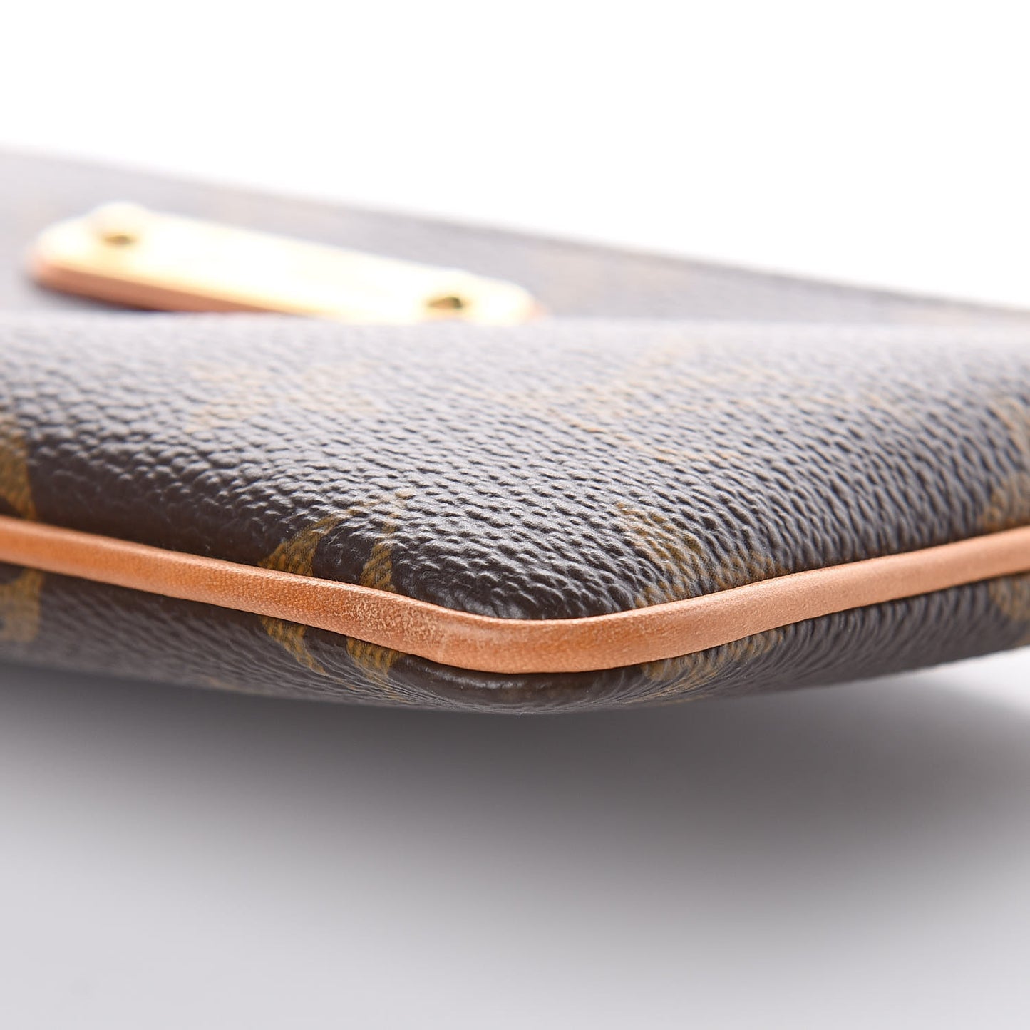 Monogram Pochette Milla MM