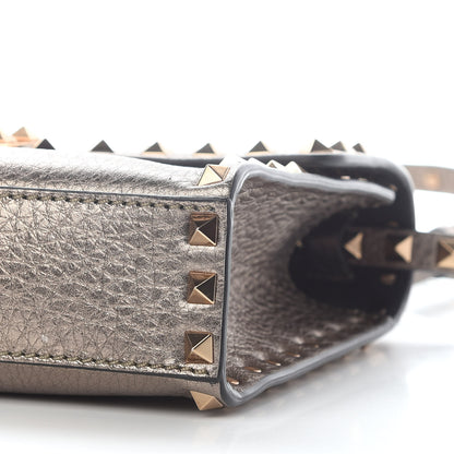 Valentino Garavani Metallic Pebbled Calfskin Medium Rockstud Flip Lock Crossbody Bag Sasso 7 of 7