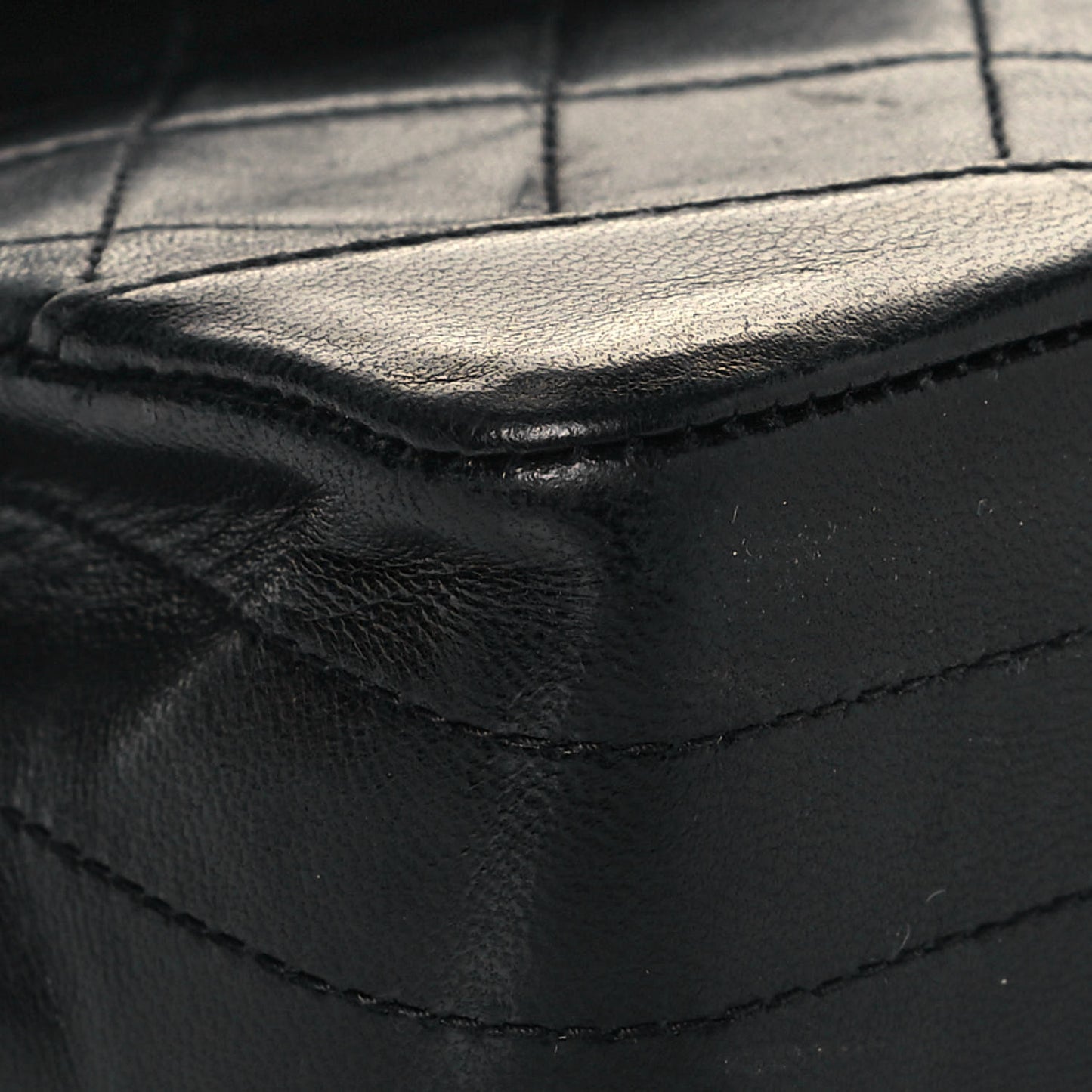 Lambskin Quilted Medium Single Flap Black