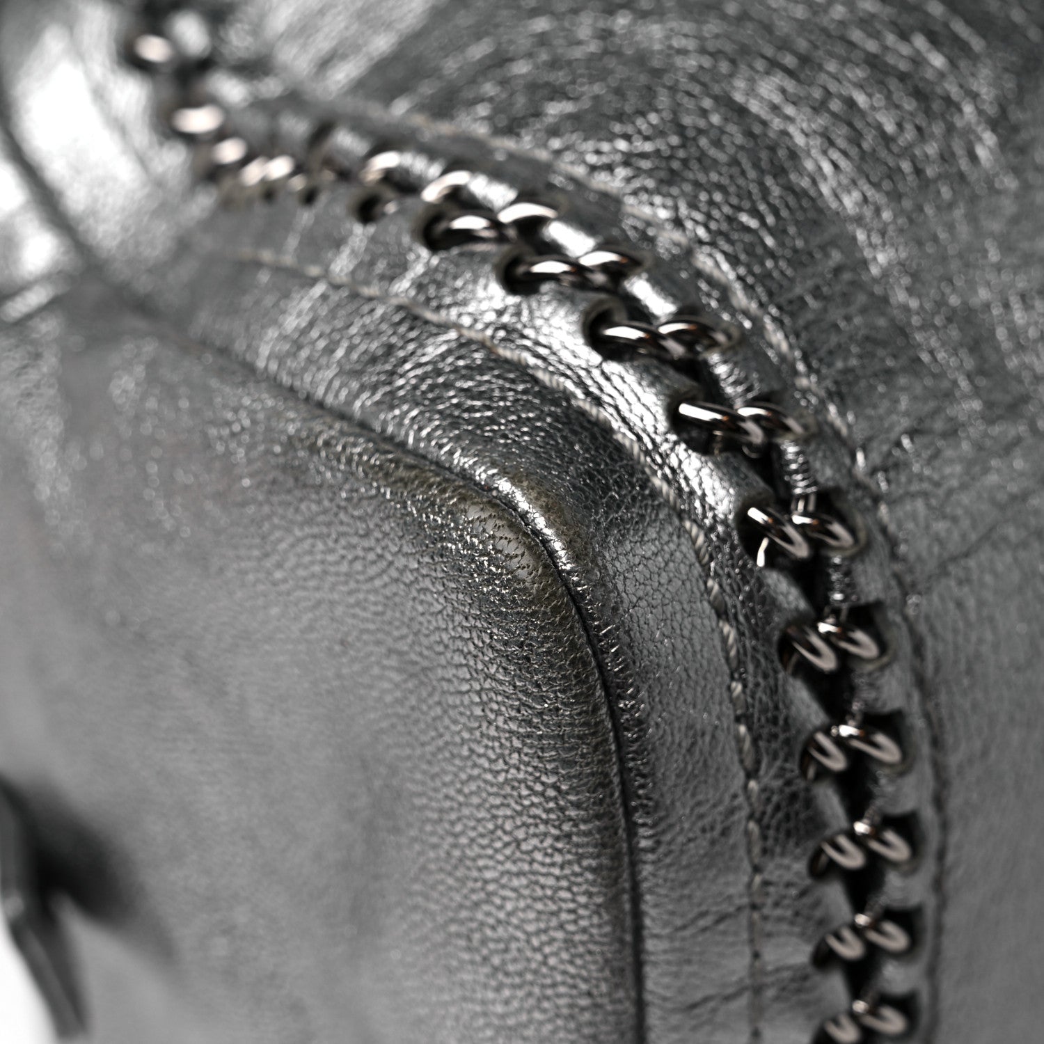 Chanel Metallic Goatskin Medium Luxe Ligne Bowler Silver 10 of 12