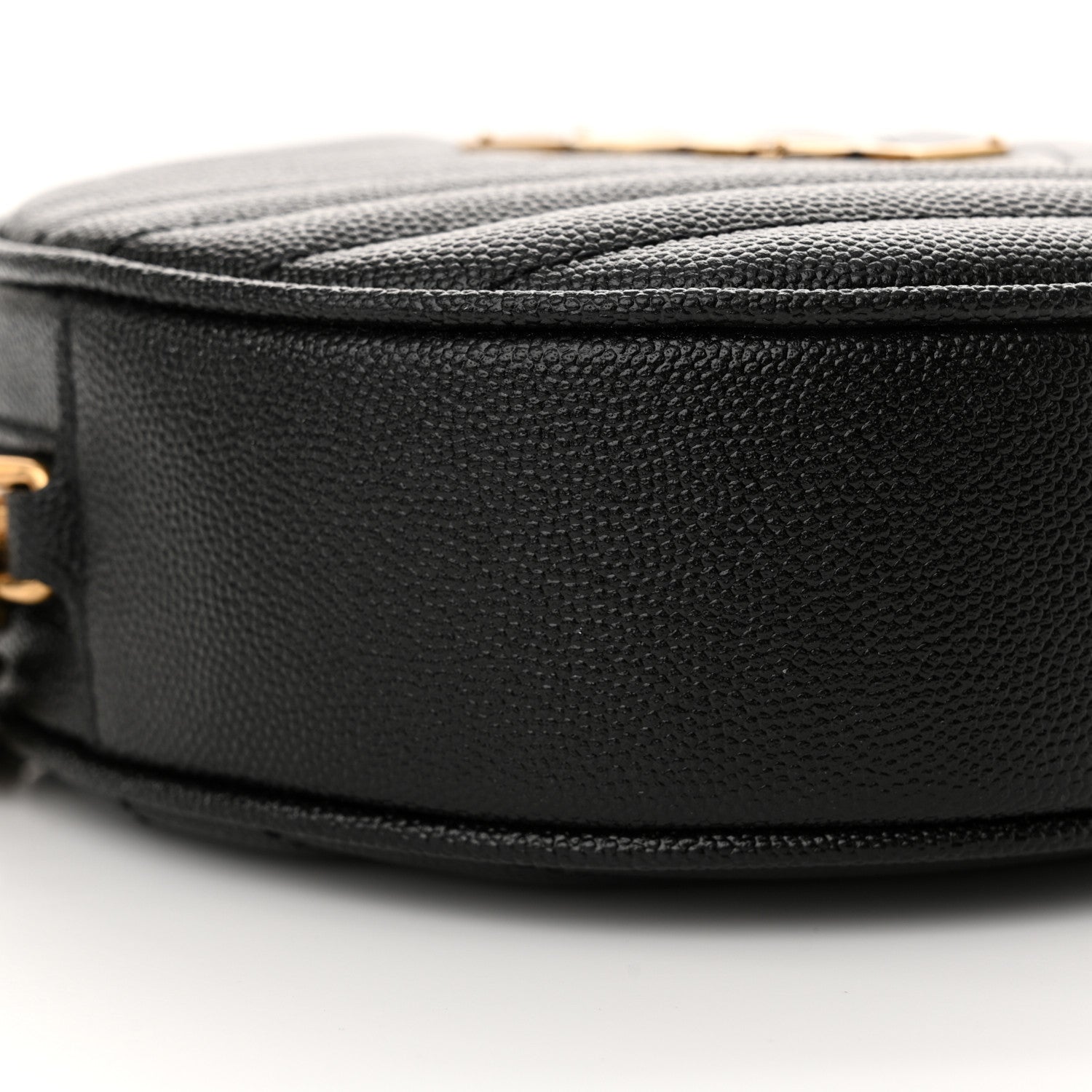 Saint Laurent Grain De Poudre Matelasse Chevron Quilted Round Vinyle Camera Bag Black 9 of 10