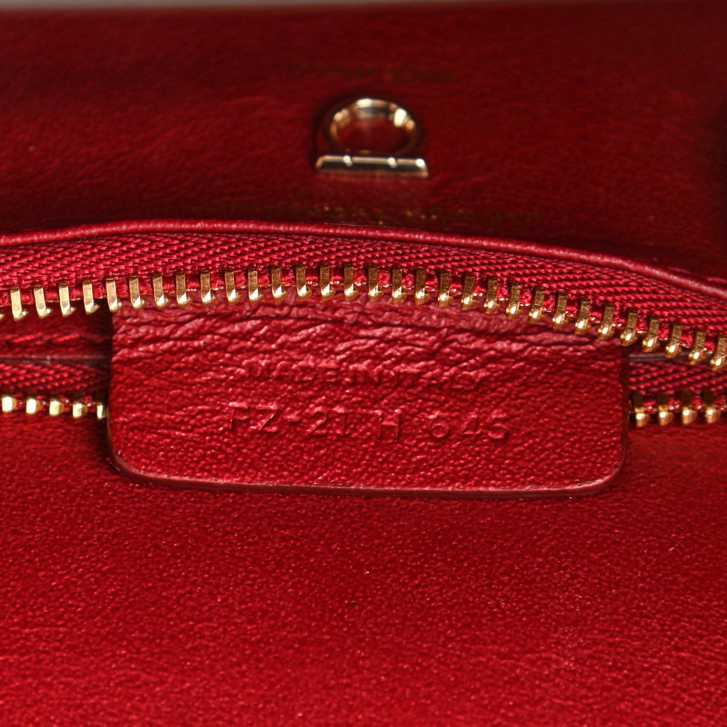 Smooth Calfskin Small Boxyz Red