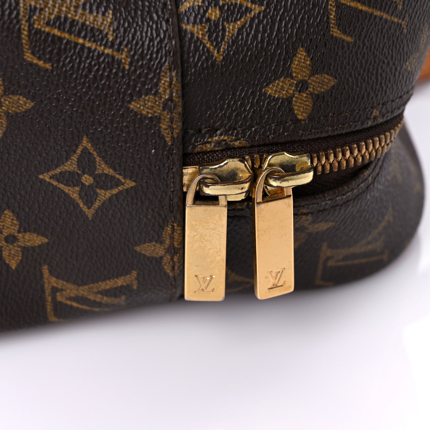 Louis Vuitton Monogram Cite GM 17 of 34
