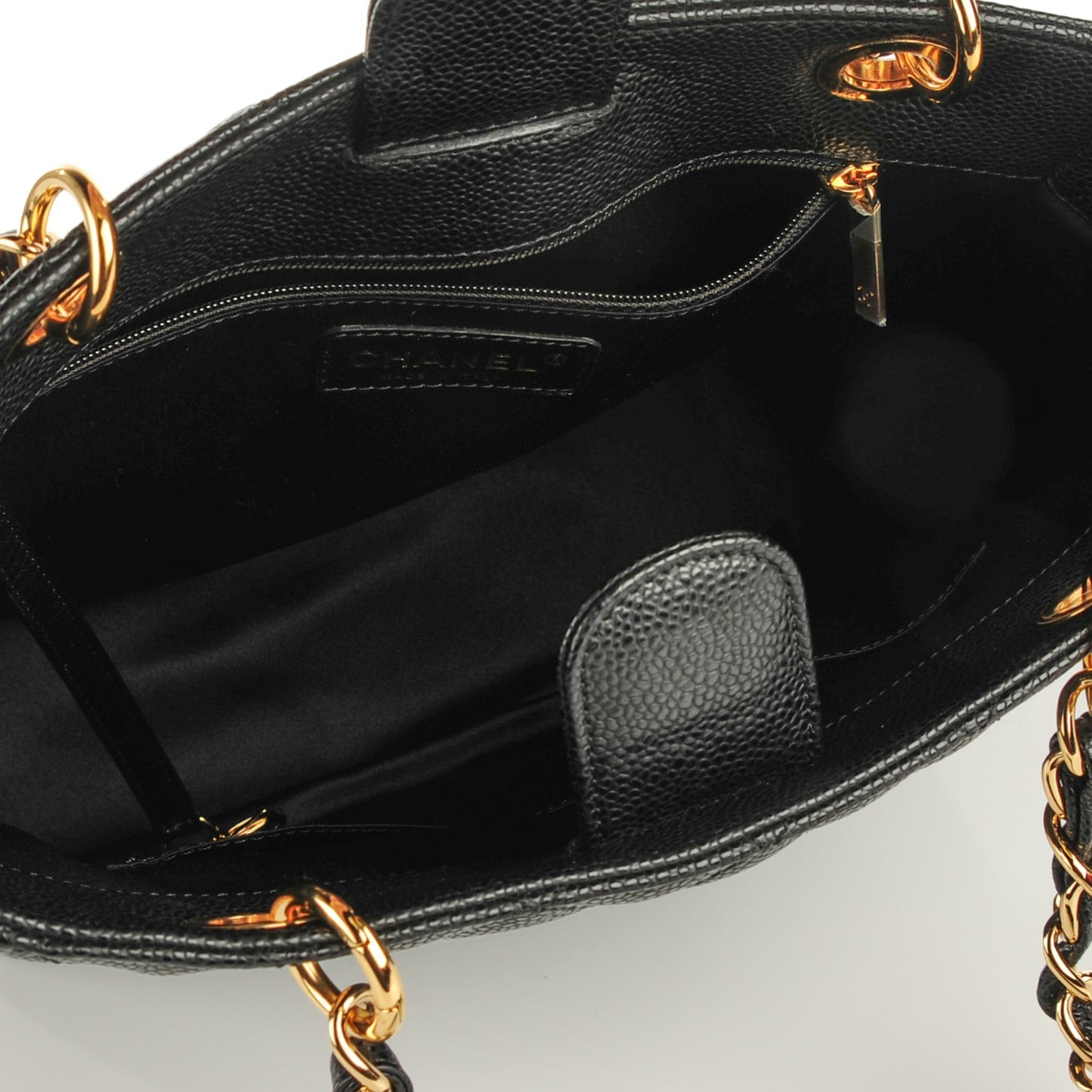 Caviar Quilted Petit Shopping Tote PST Black