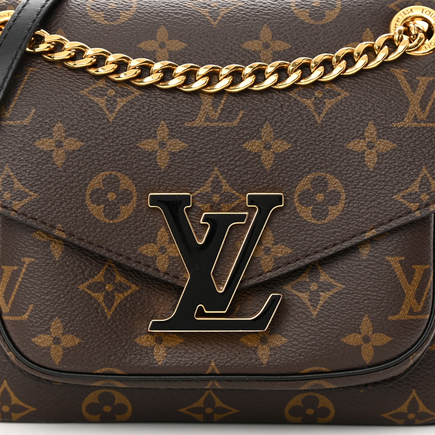 Monogram Passy