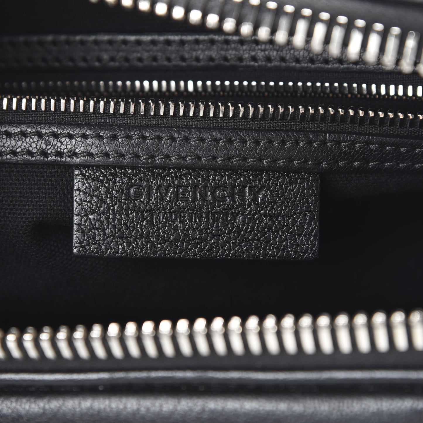Sugar Goatskin Small Antigona Black