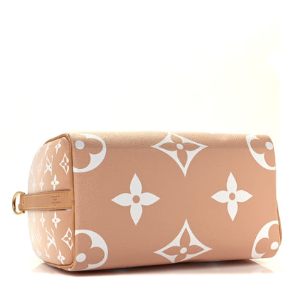 Louis Vuitton Monogram Giant By The Pool Speedy Bandouliere 25 Brume 4 of 11