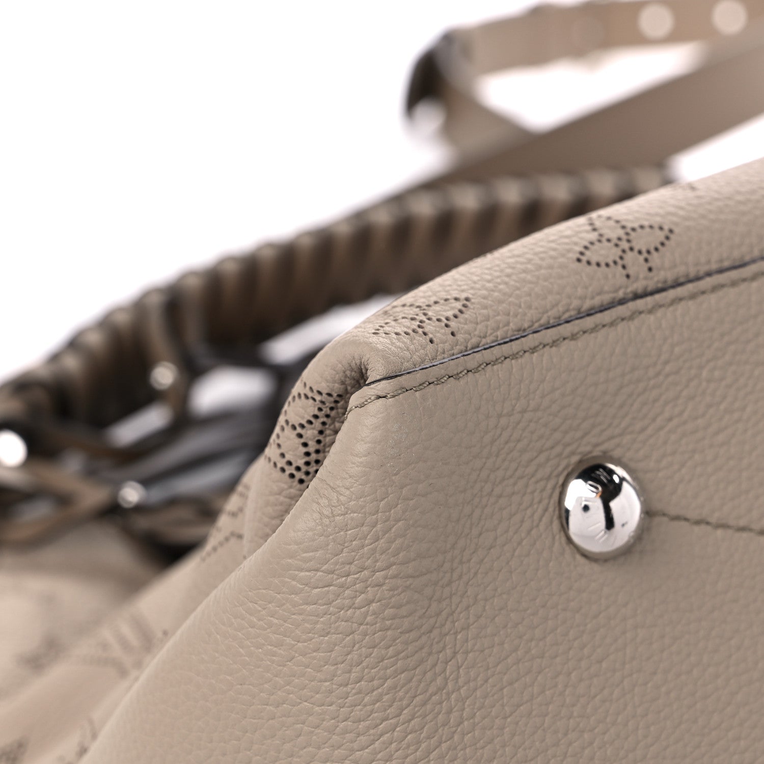 Louis Vuitton Mahina Beaubourg Hobo MM Galet 7 of 10