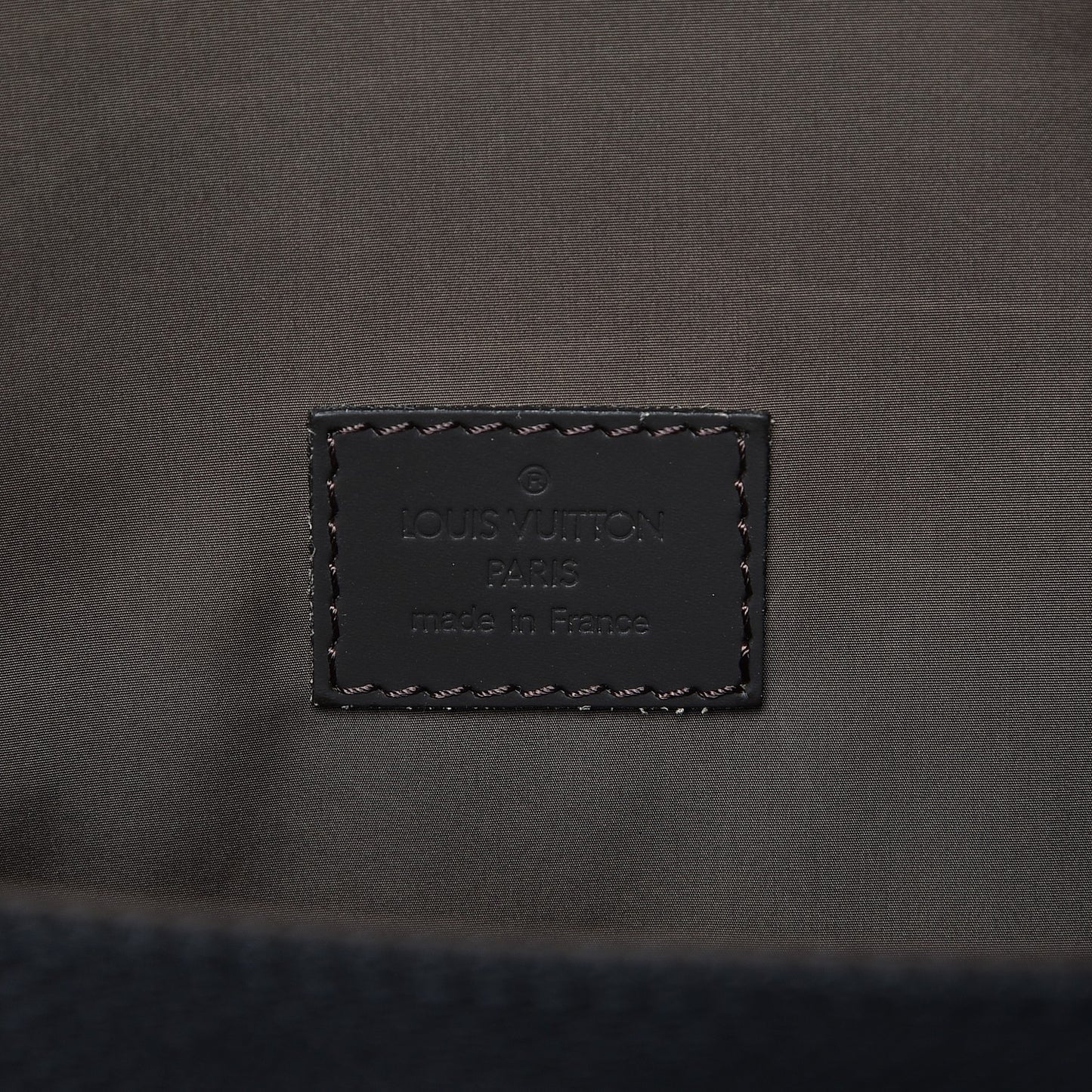 Damier Geant Messenger Bag Black