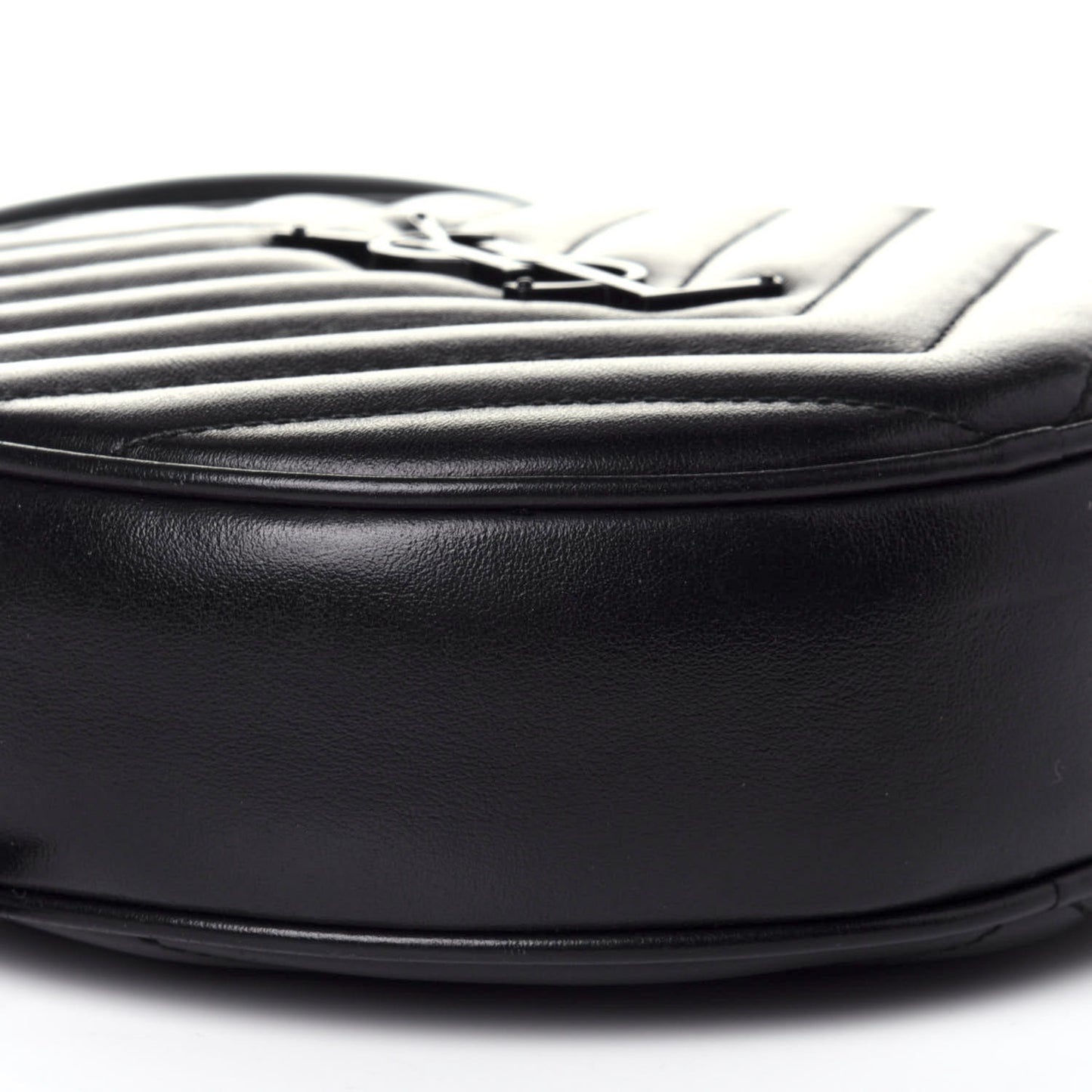 Calfskin Matelasse Chevron Round Vinyle Camera Bag Black
