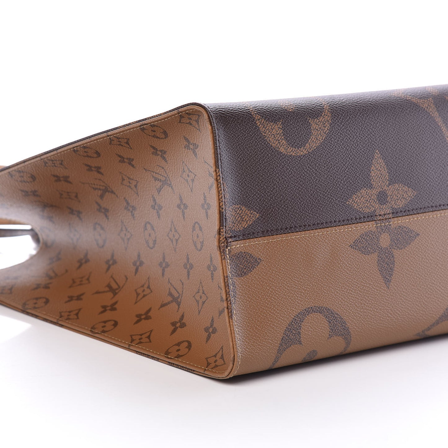 Reverse Monogram Giant Onthego GM