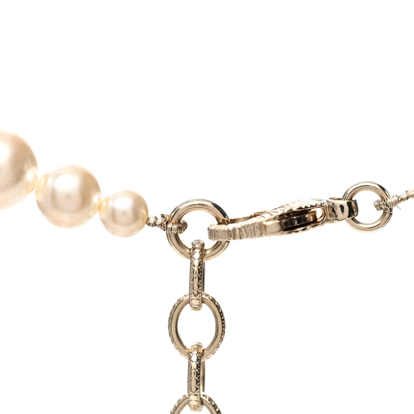 Pearl Crystal CC Camellia Short Necklace Gold