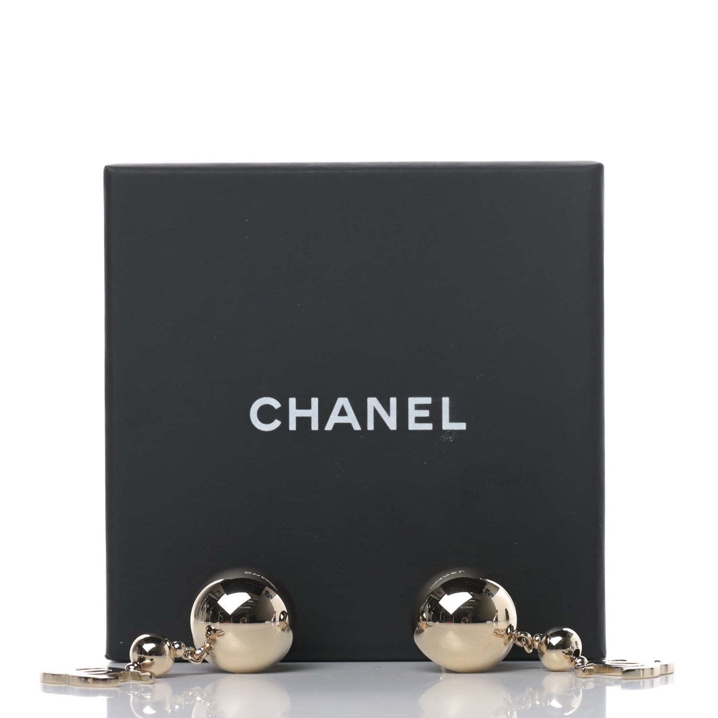Metal CC Drop Earrings Gold