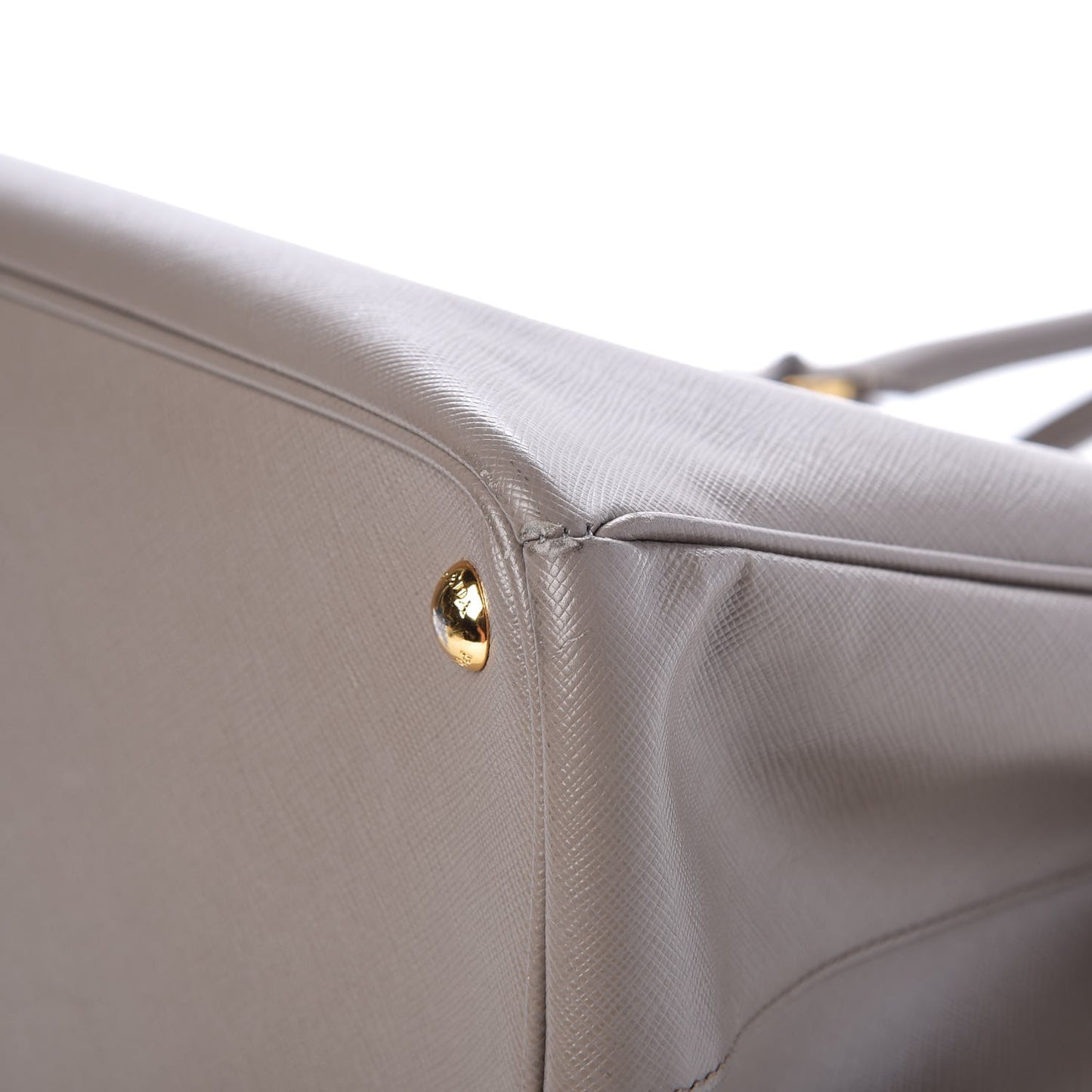 Saffiano Medium Galleria Double Zip Tote Argilla