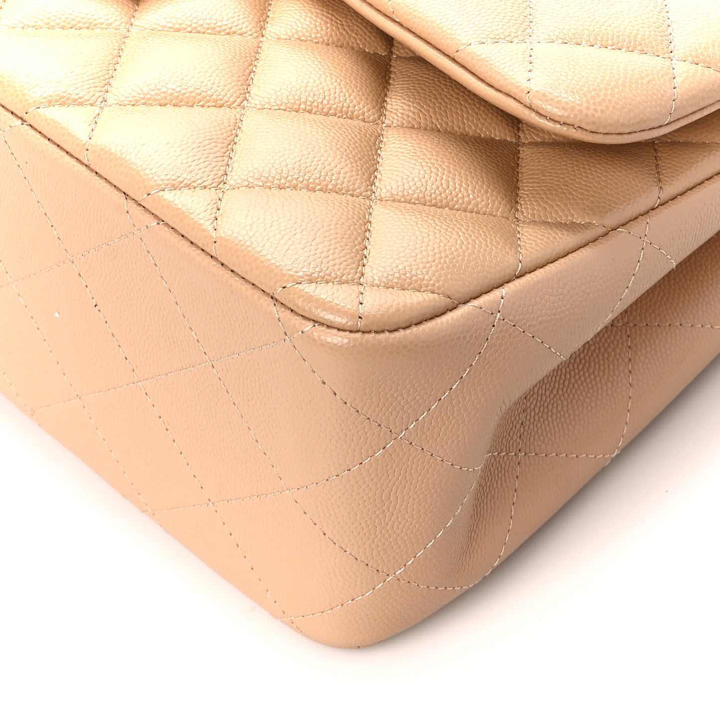 Caviar Quilted Jumbo Double Flap Beige Clair