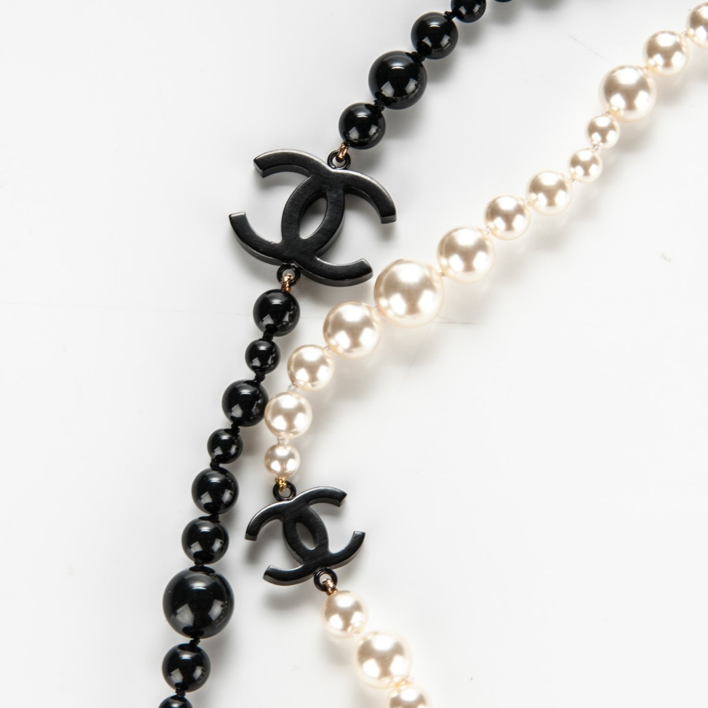 Pearl Beaded CC Long Necklace Black White