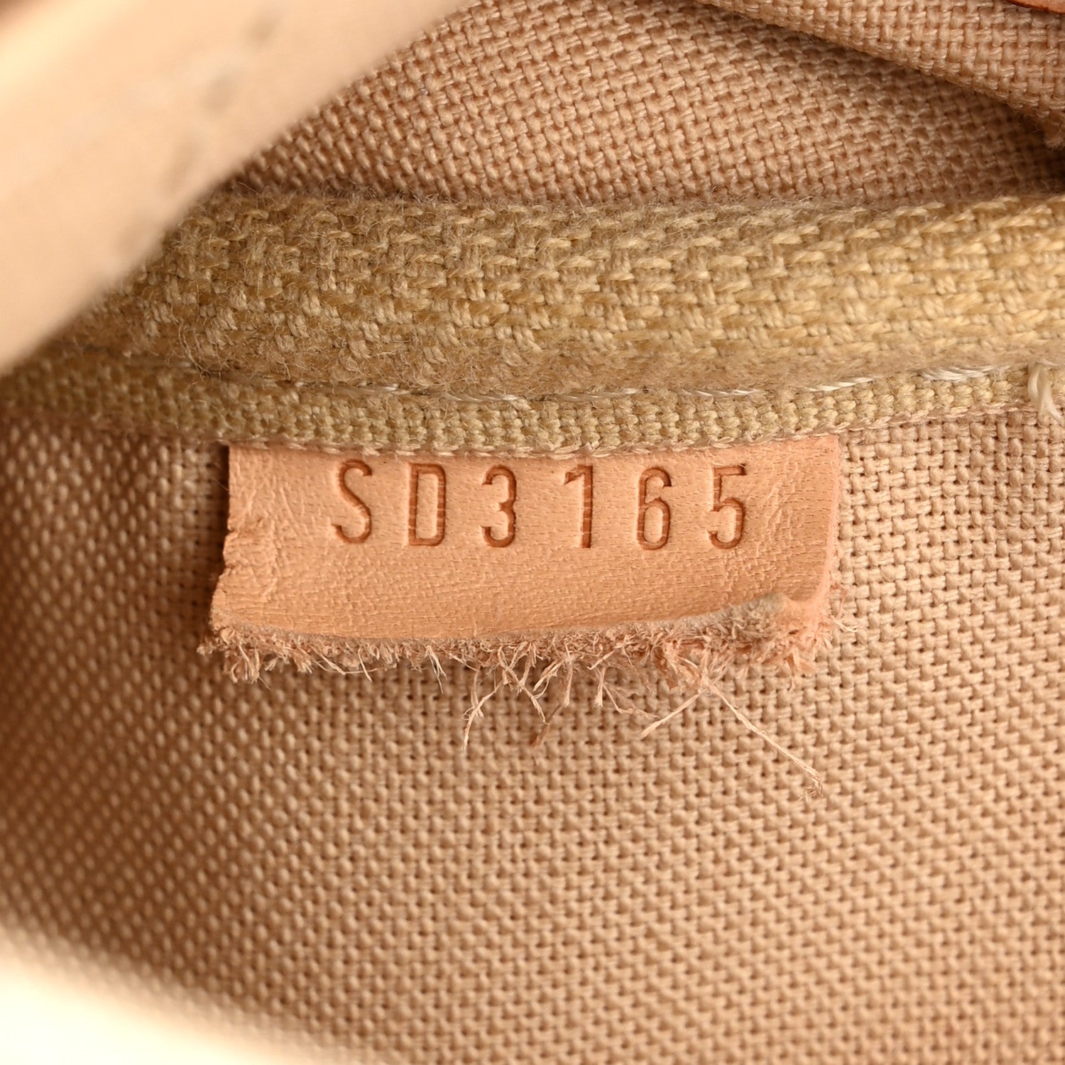 Louis Vuitton Damier Azur Favorite MM 8 of 11