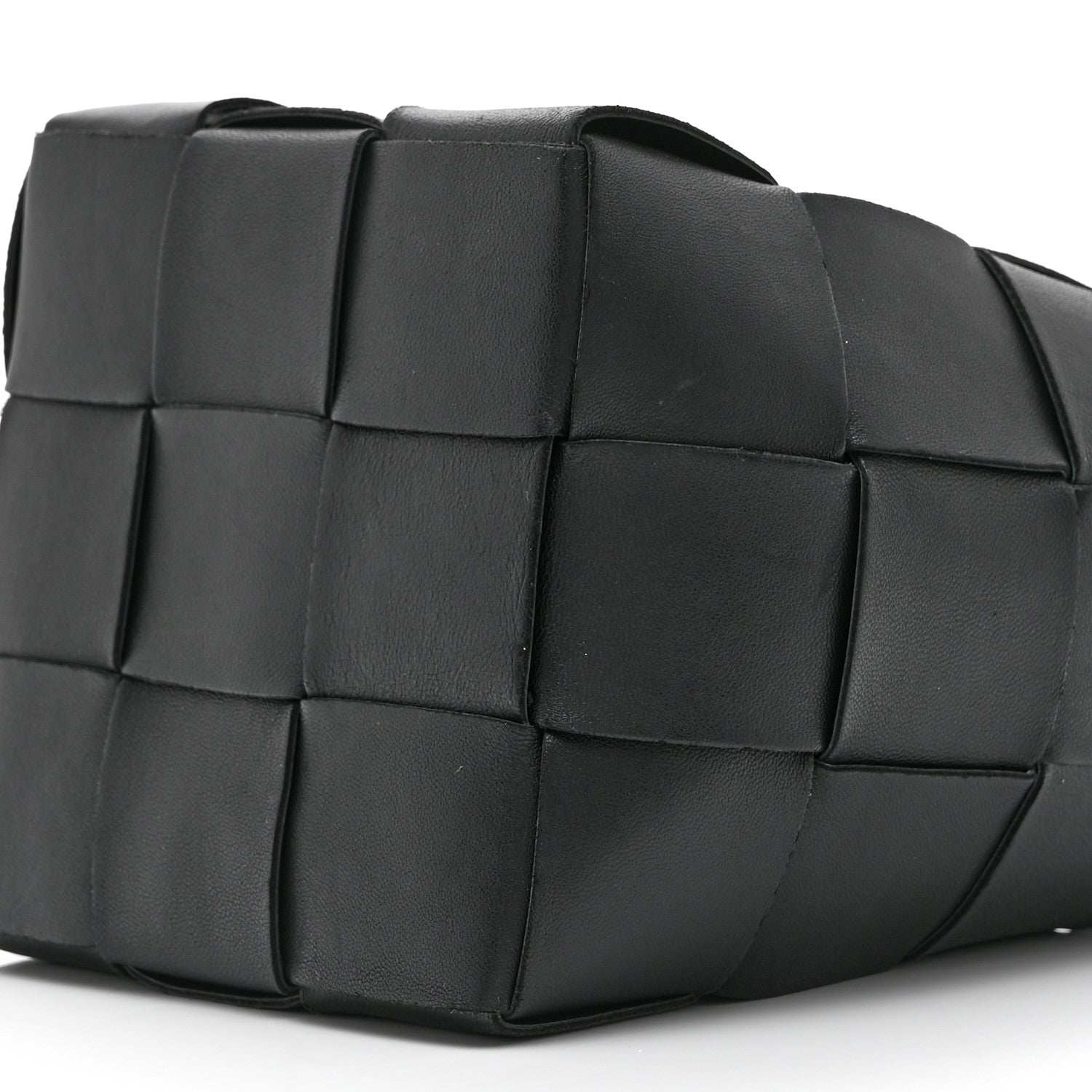 Bottega Veneta Nappa Maxi Intrecciato Cassette Bucket Bag Black 9 of 11