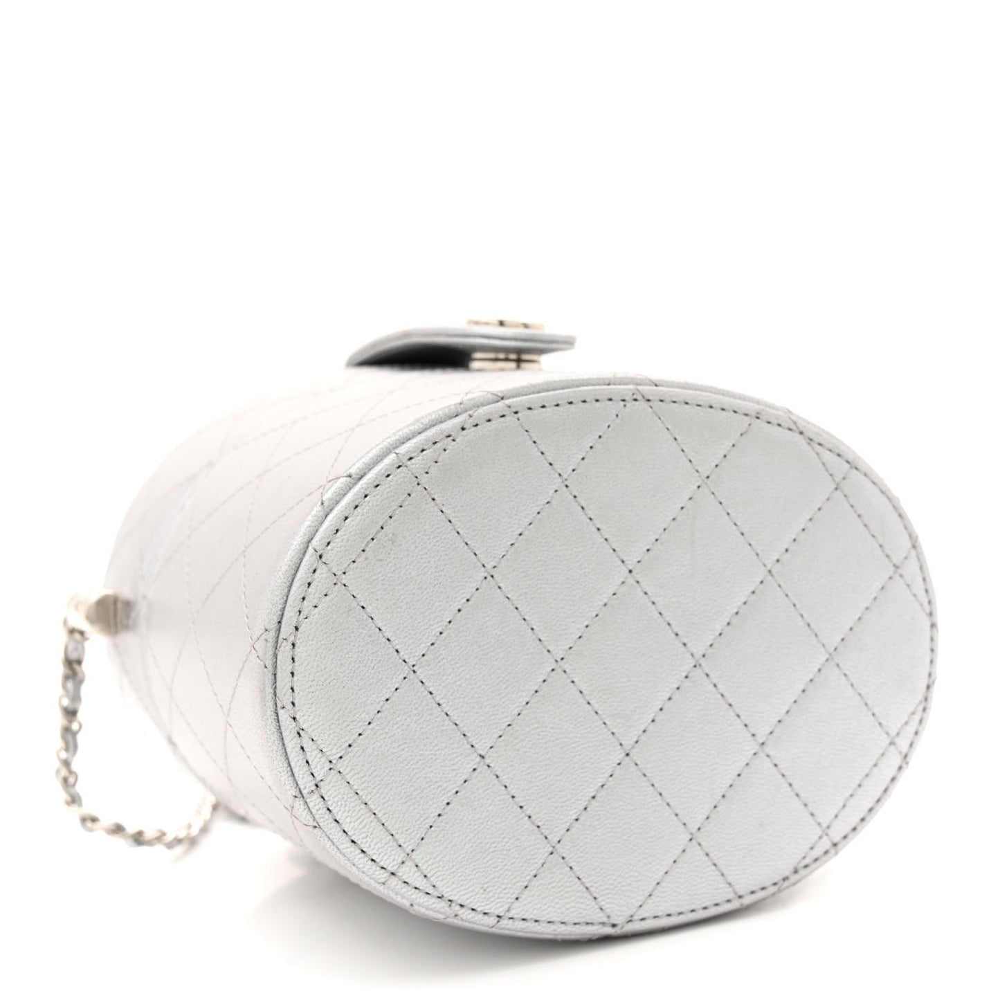 Metallic Lambskin Quilted Round Vanity Case With Chain Silver