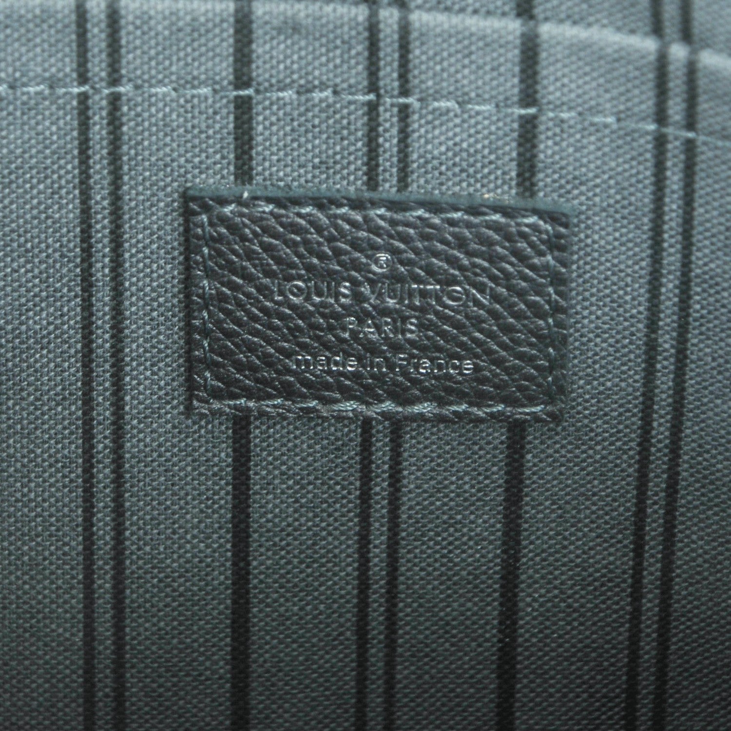 Louis Vuitton Empreinte Studded Montaigne BB Platine 6 of 7