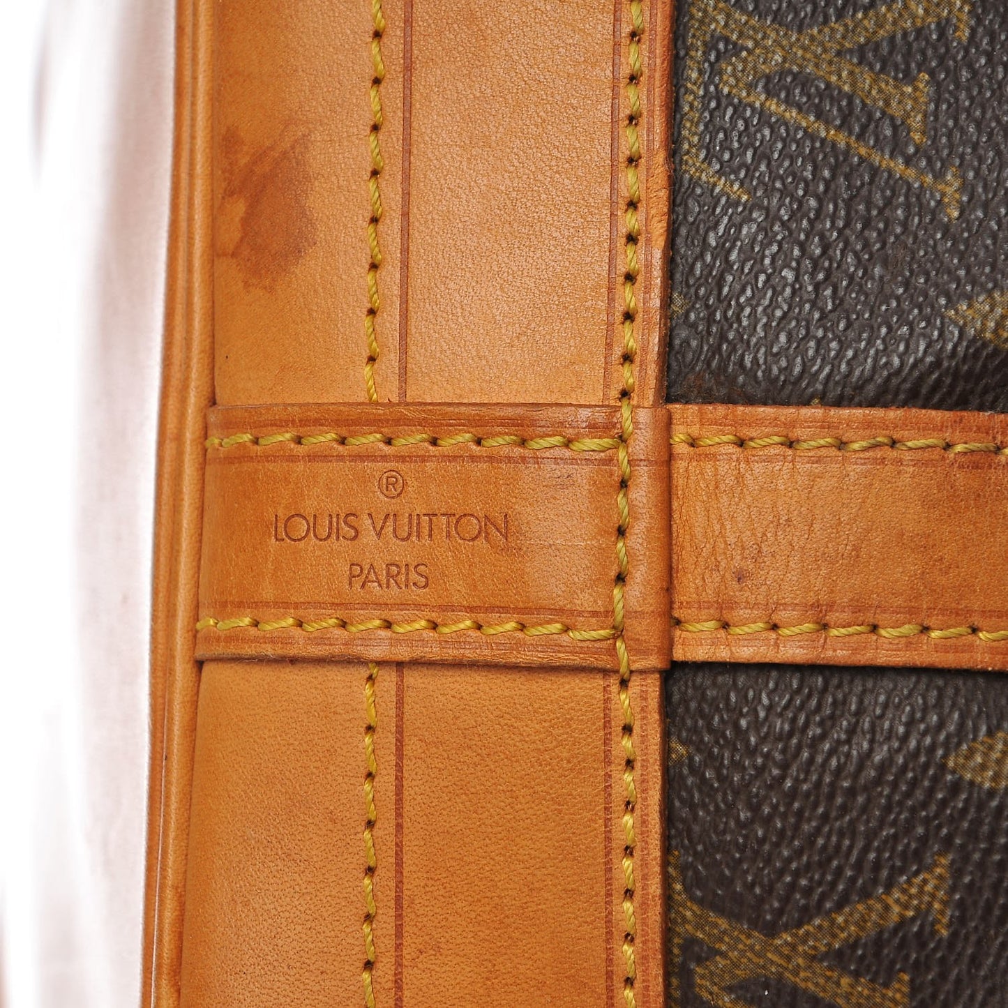 Monogram Noe