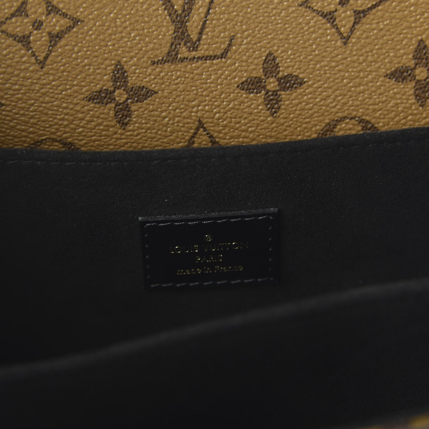 Reverse Monogram Pochette Metis