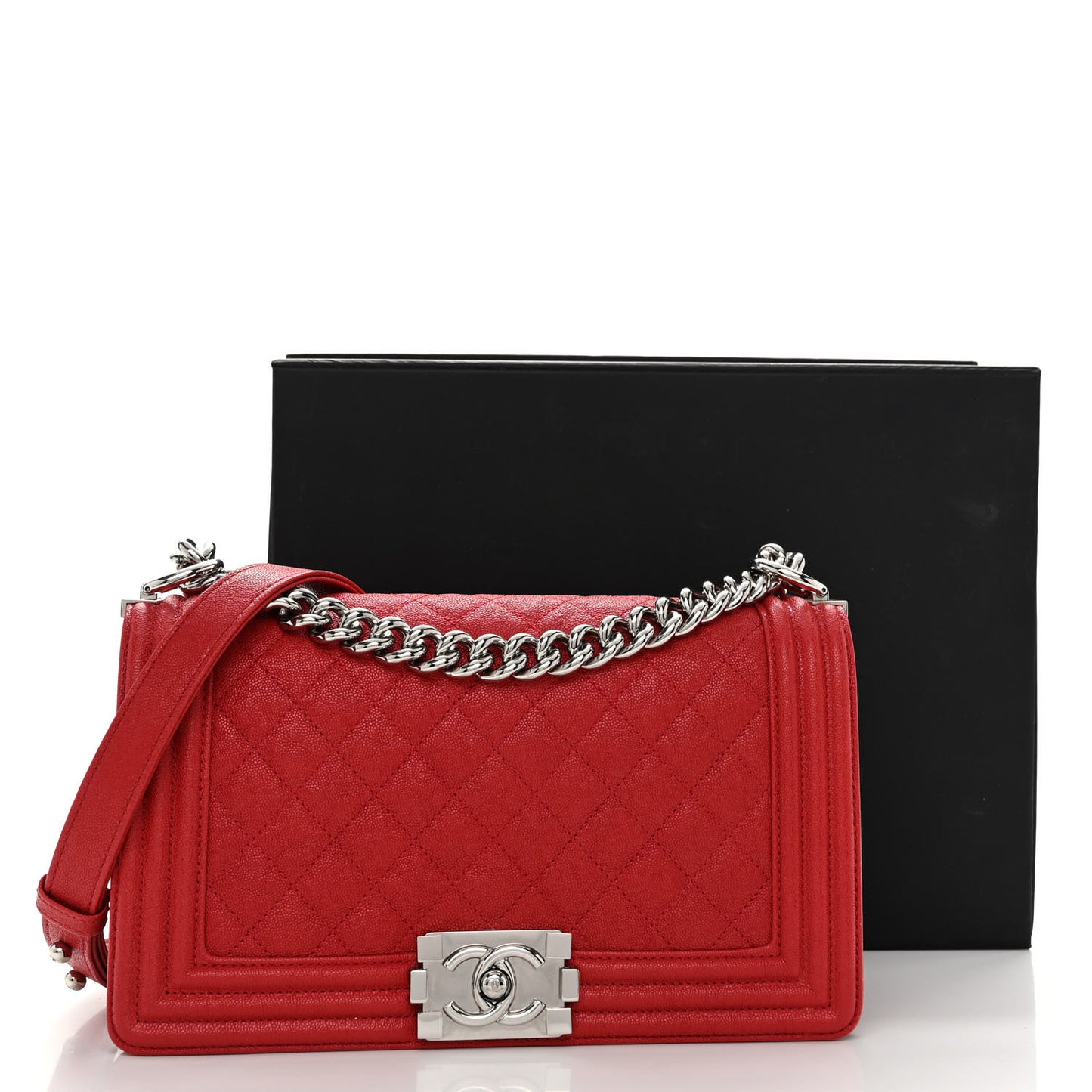 Caviar Quilted Medium Boy Flap Red