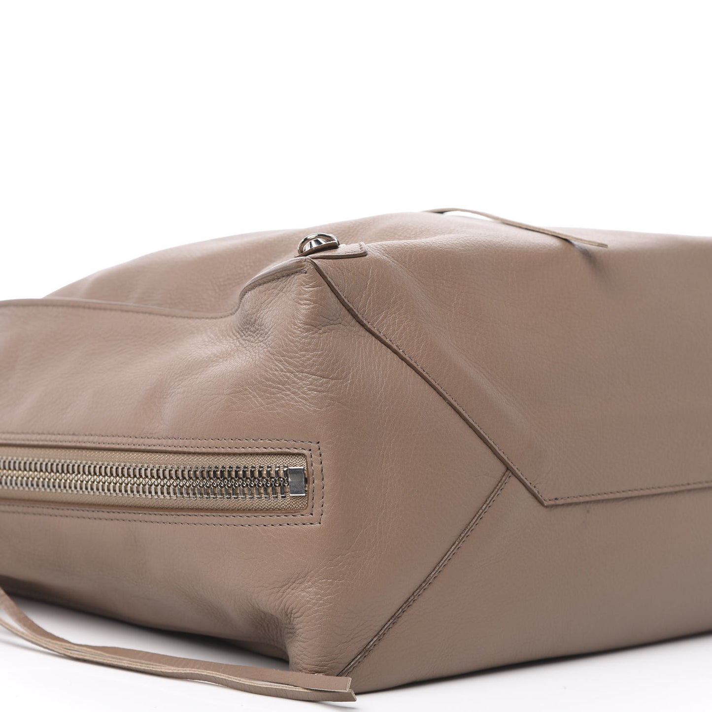 Veau Papier A4 Zip Around Tote Sable