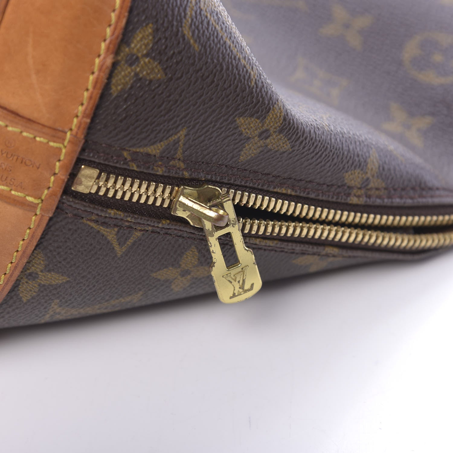 Louis Vuitton Monogram Alma PM 15 of 17