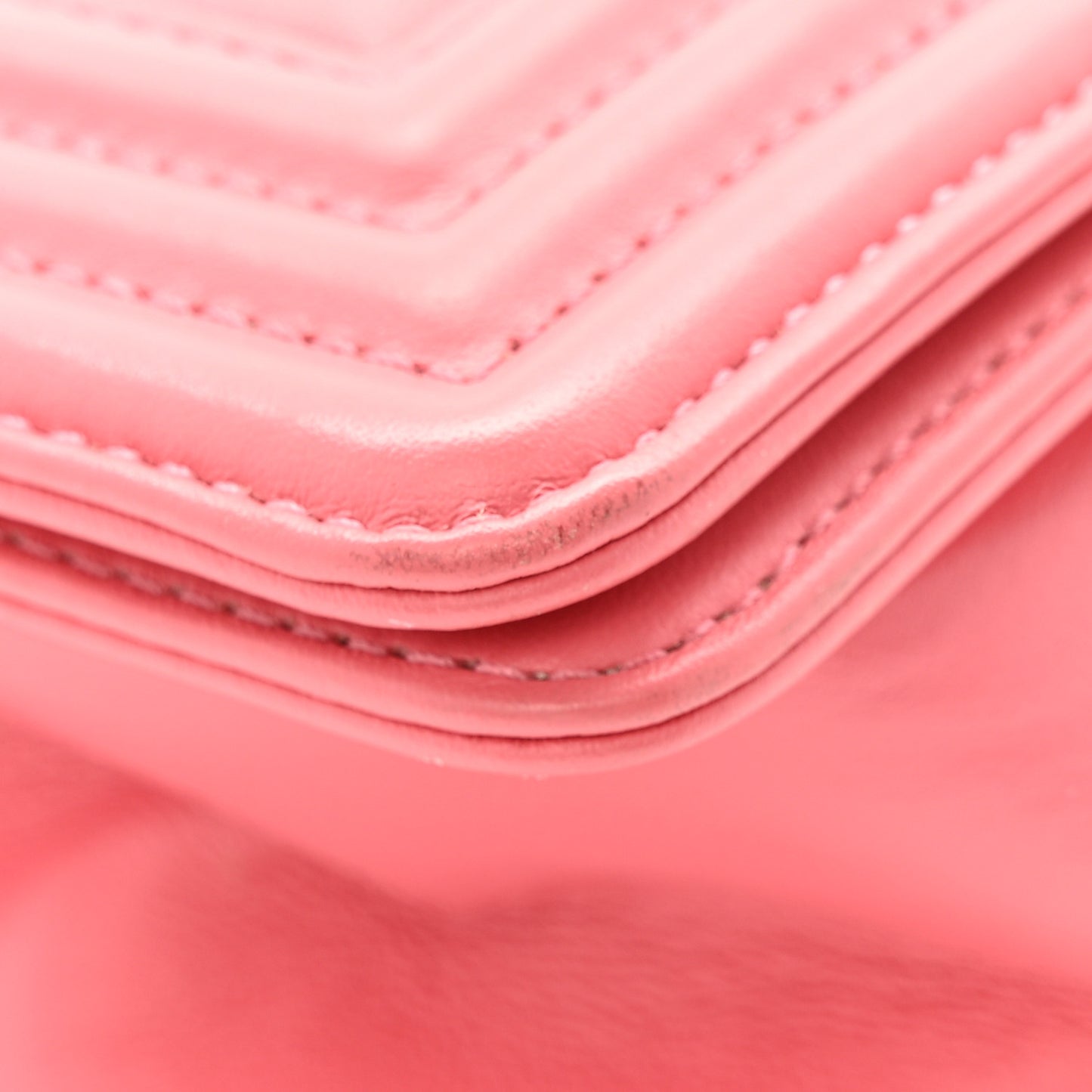 Lambskin Chevron Quilted Medium Boy Flap Pink