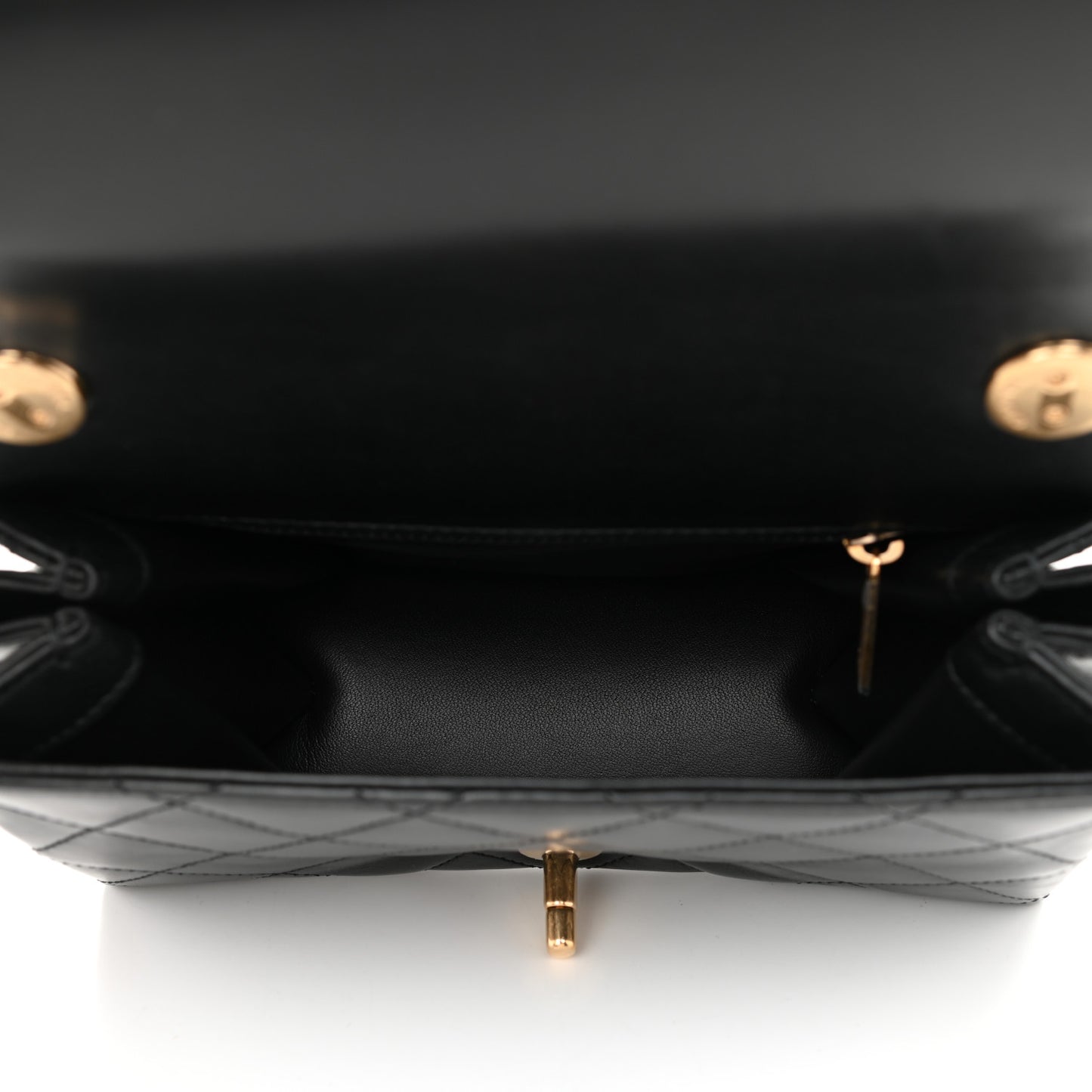 Lambskin Enamel Quilted Logo Flap Black