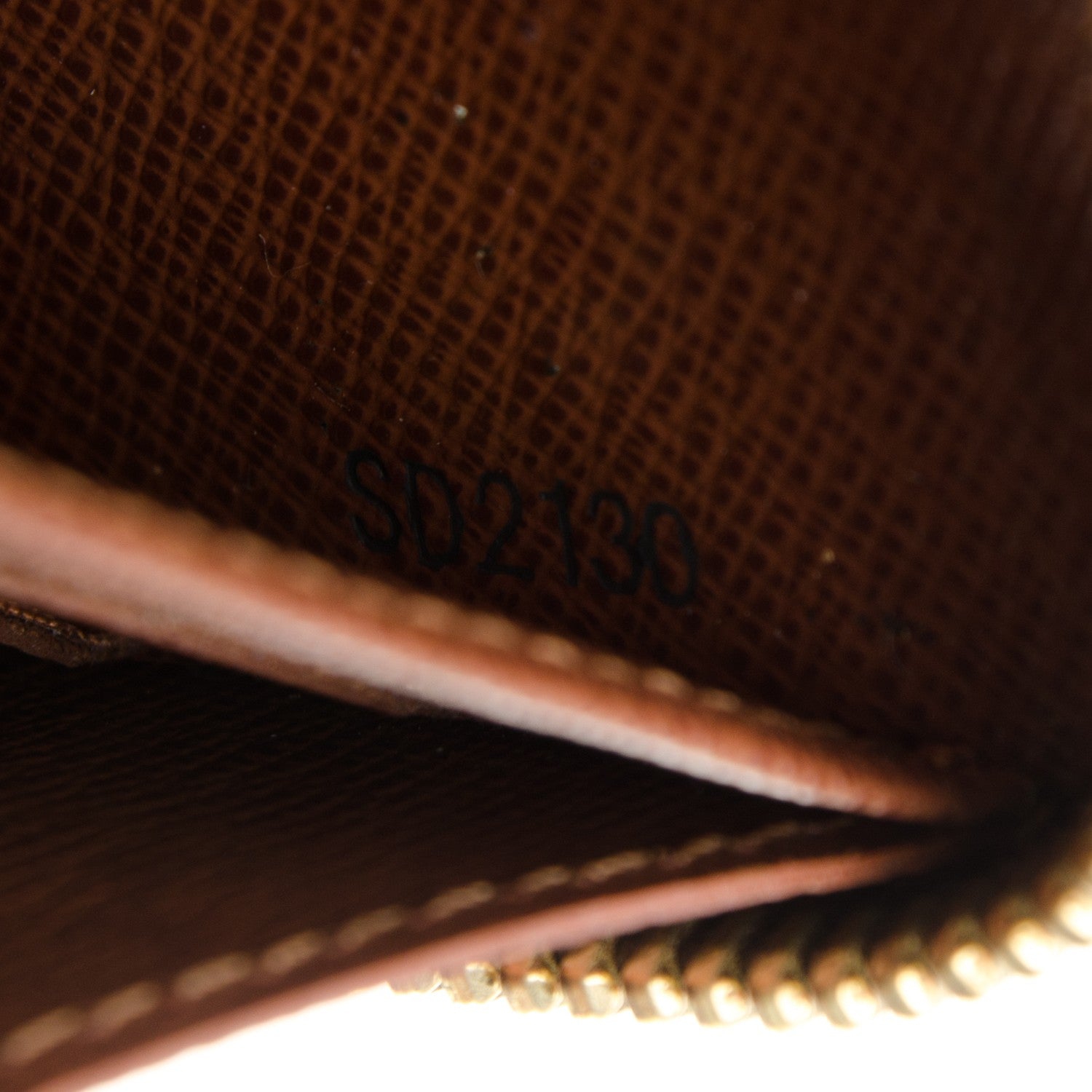 Louis Vuitton Monogram Zippy Wallet 7 of 8