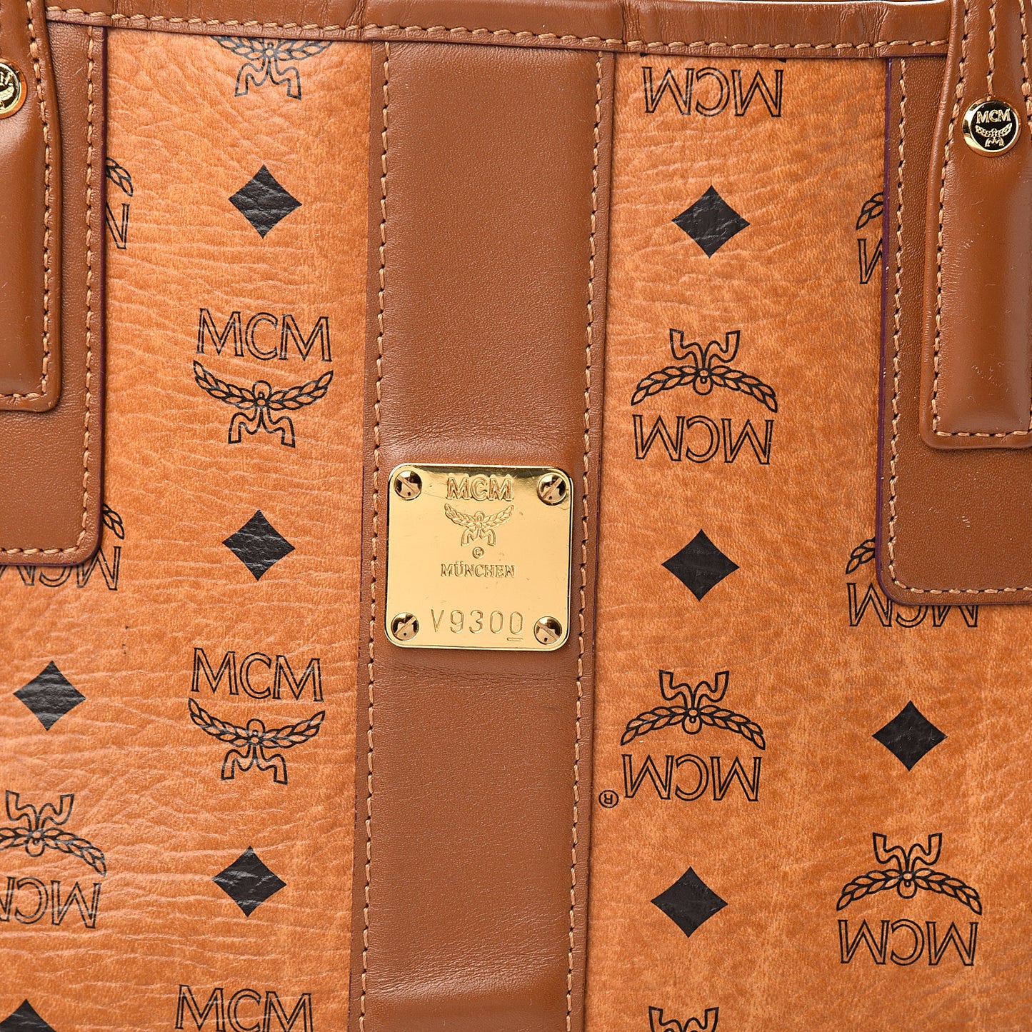 Visetos Medium Liz Reversible Shopper Tote Cognac