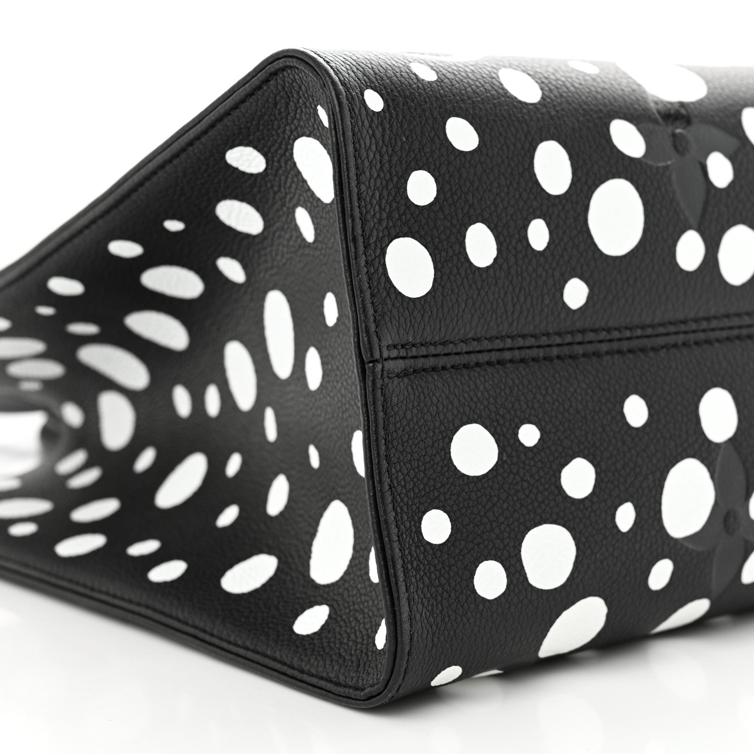 Louis Vuitton Monogram Kusama Dots Onthego MM Black White 9 of 10
