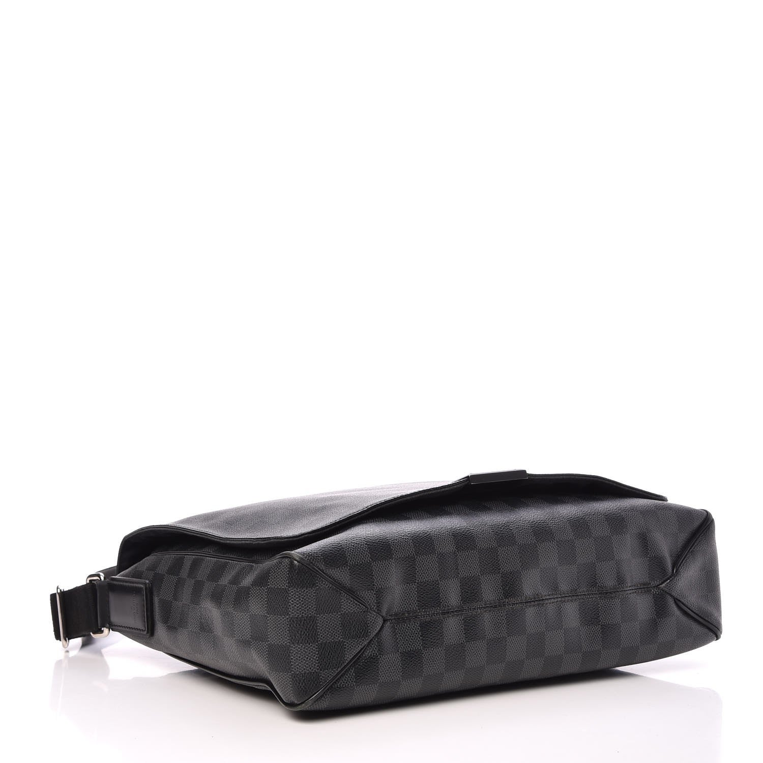 Louis Vuitton Damier Graphite District GM 4 of 15