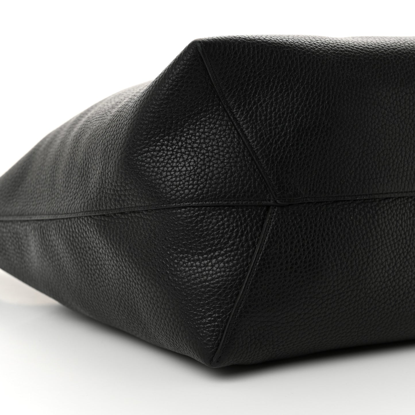 Pebbled Calfskin Everyday Cabas Black