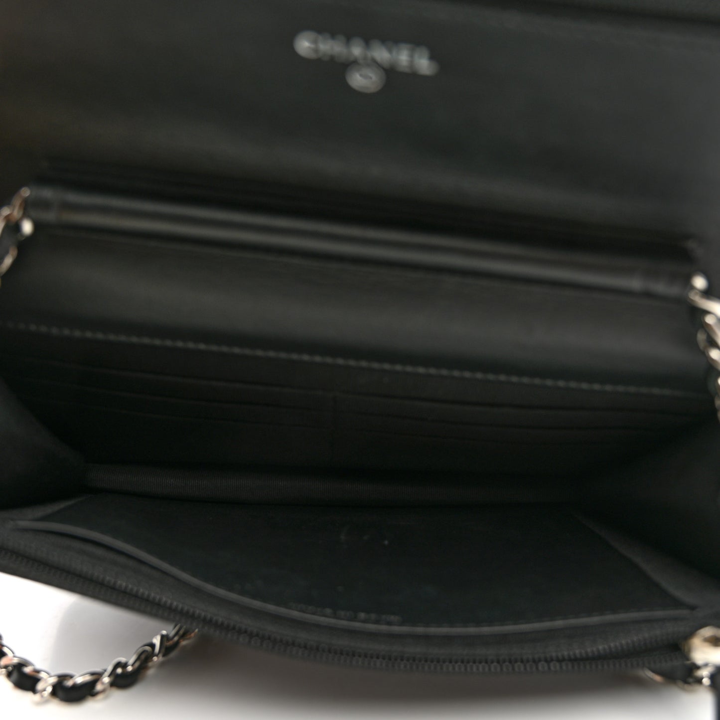 Patent Quilted Wallet On Chain WOC Black