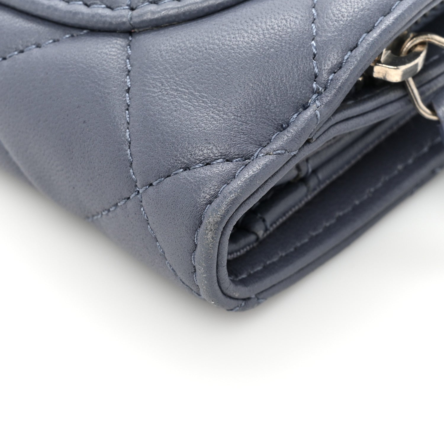 Chanel Lambskin Quilted Zipped Pocket Wallet Lavander 16 of 17