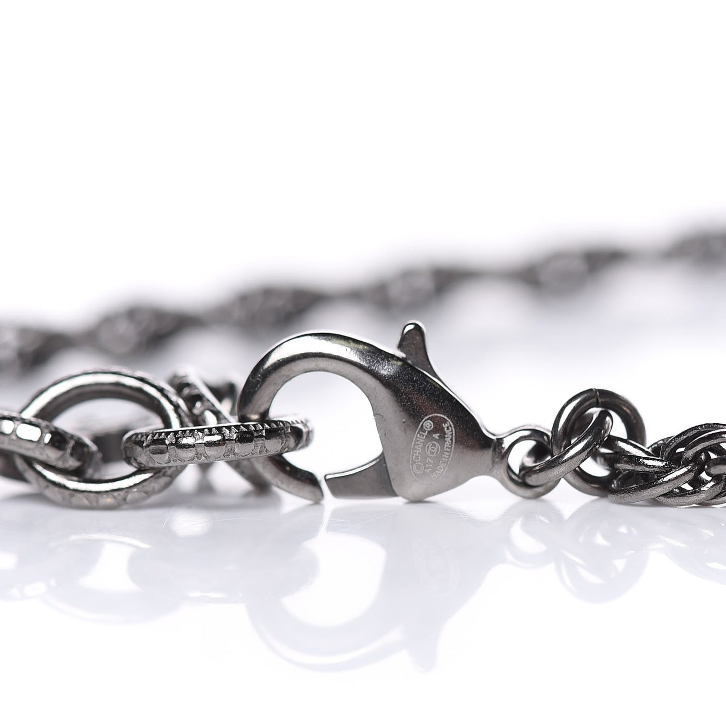 Ruthenium Pearl CC Short Necklace Dark Grey