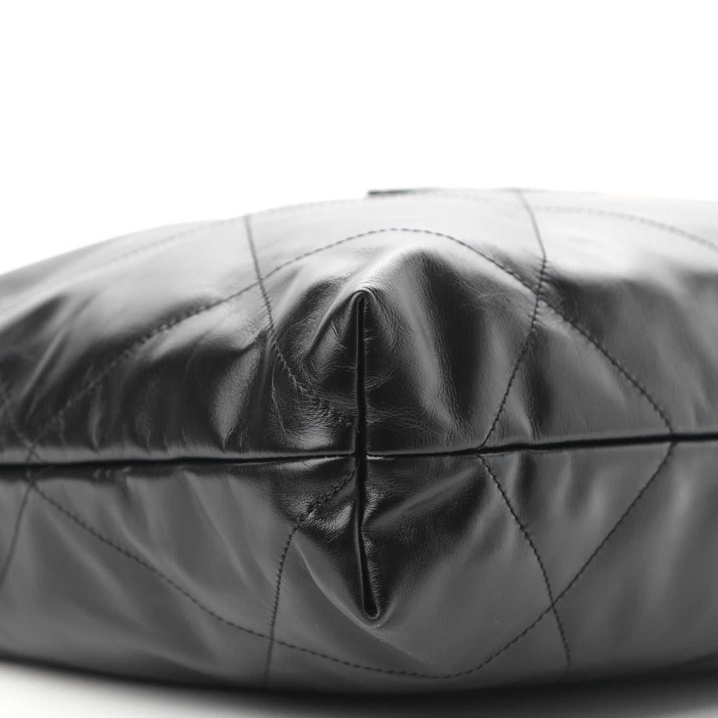 Shiny Calfskin Quilted Chanel 22 So Black
