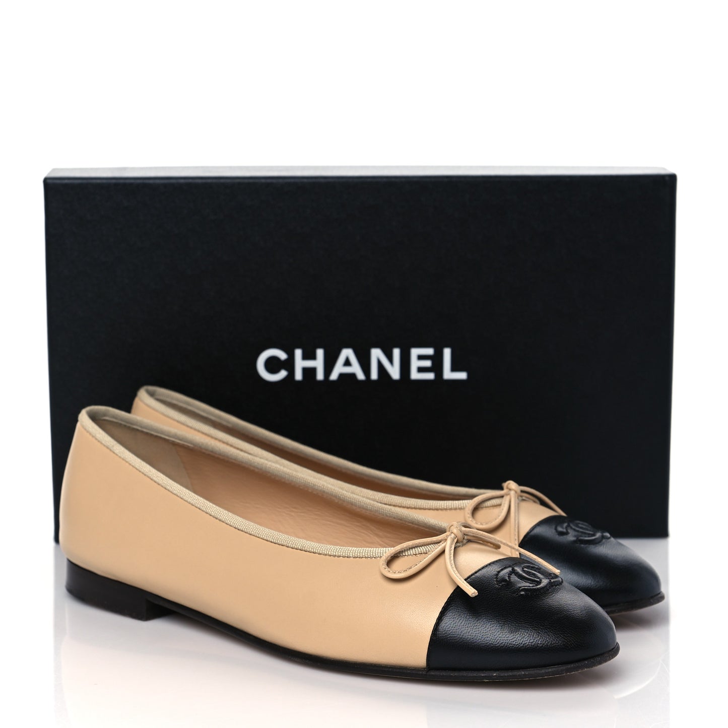 Lambskin Cap Toe CC Ballerina Flats 40 Beige Black