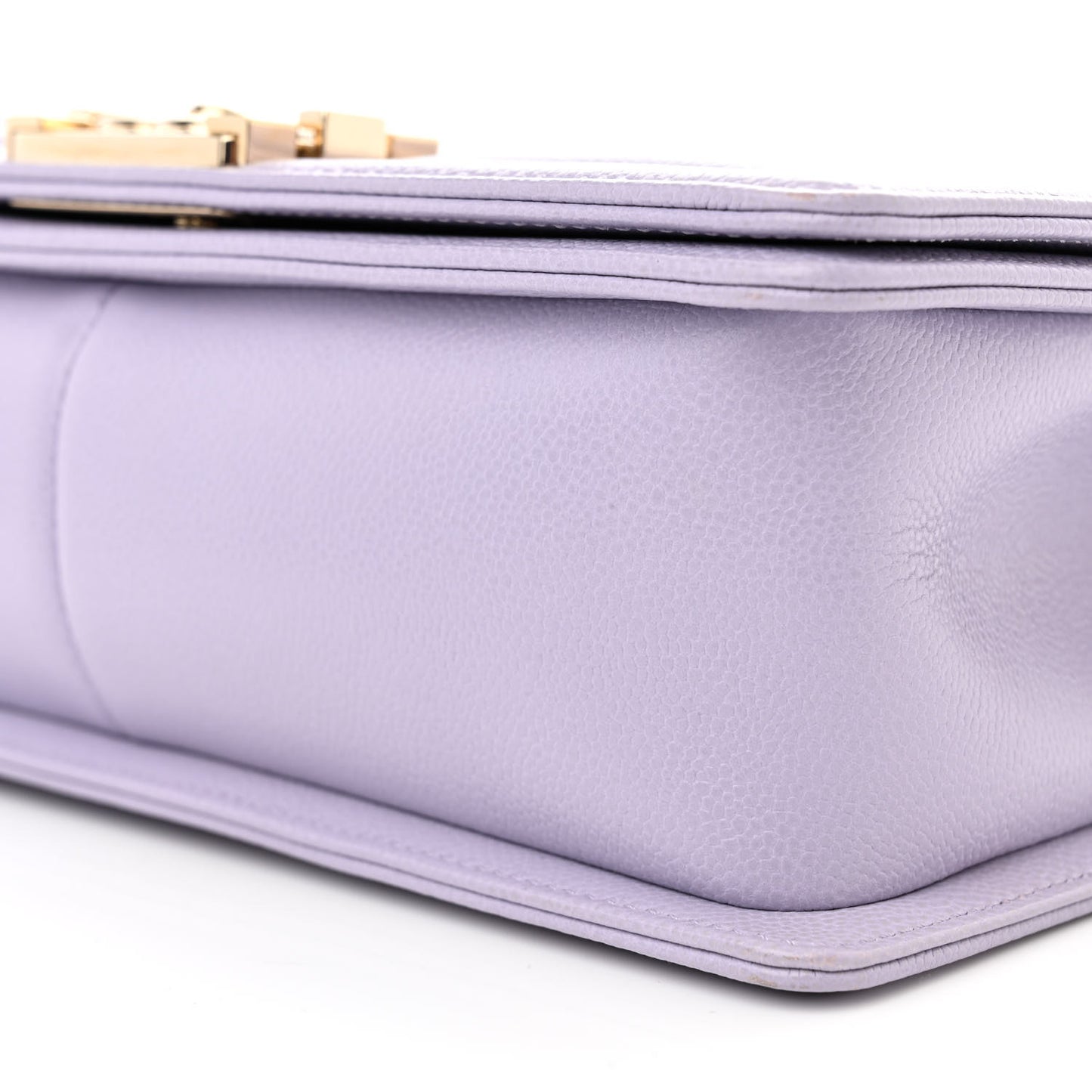 Caviar Quilted Medium Boy Flap Light Purple