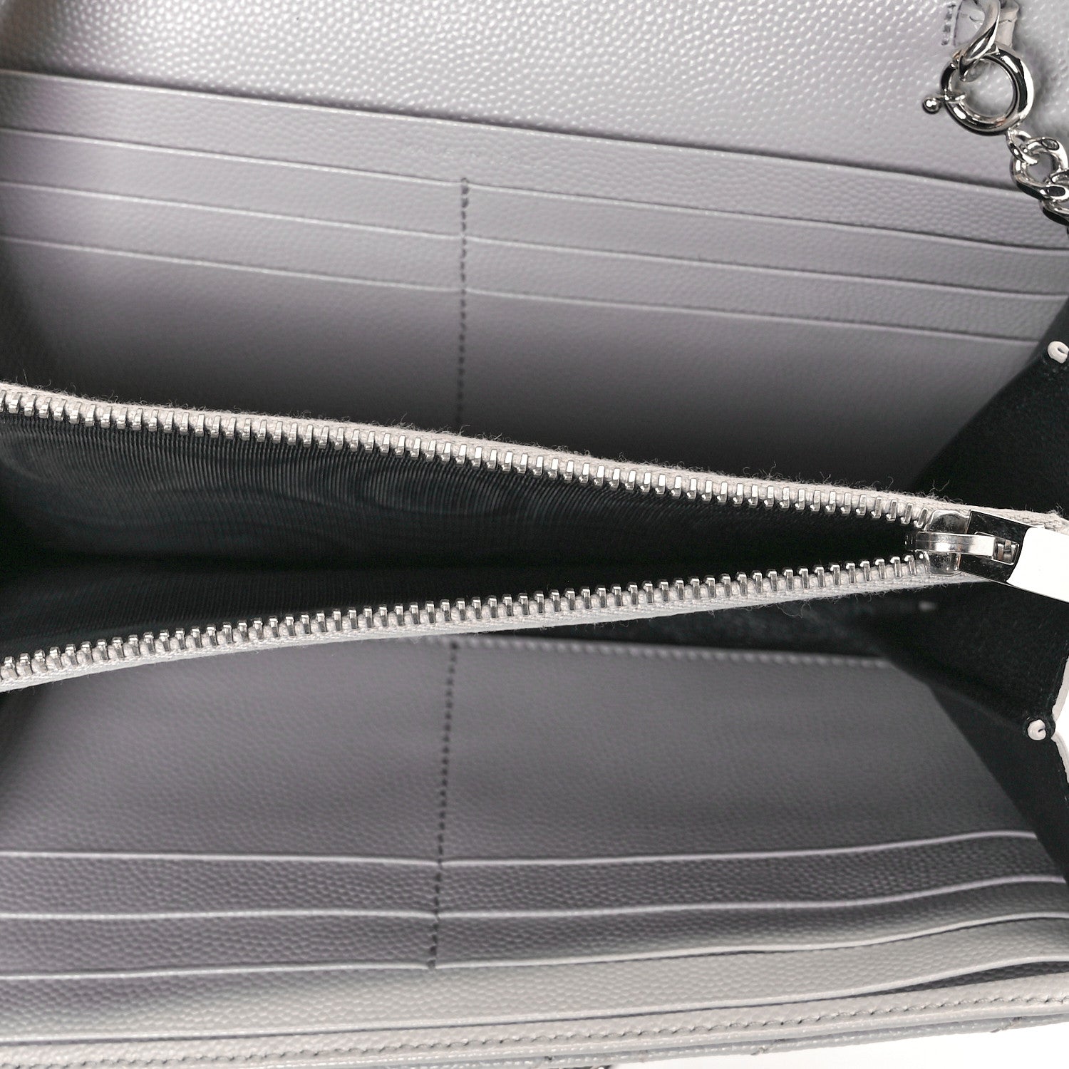 Saint Laurent Grain De Poudre Matelasse Chevron Small Monogram Chain Wallet Light Grey 12 of 36