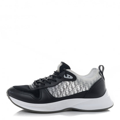 Christian Dior Smooth Calfskin Technical Mesh Oblique Mens B25 Runner Sneakers 42 Black Grey 1 of 11