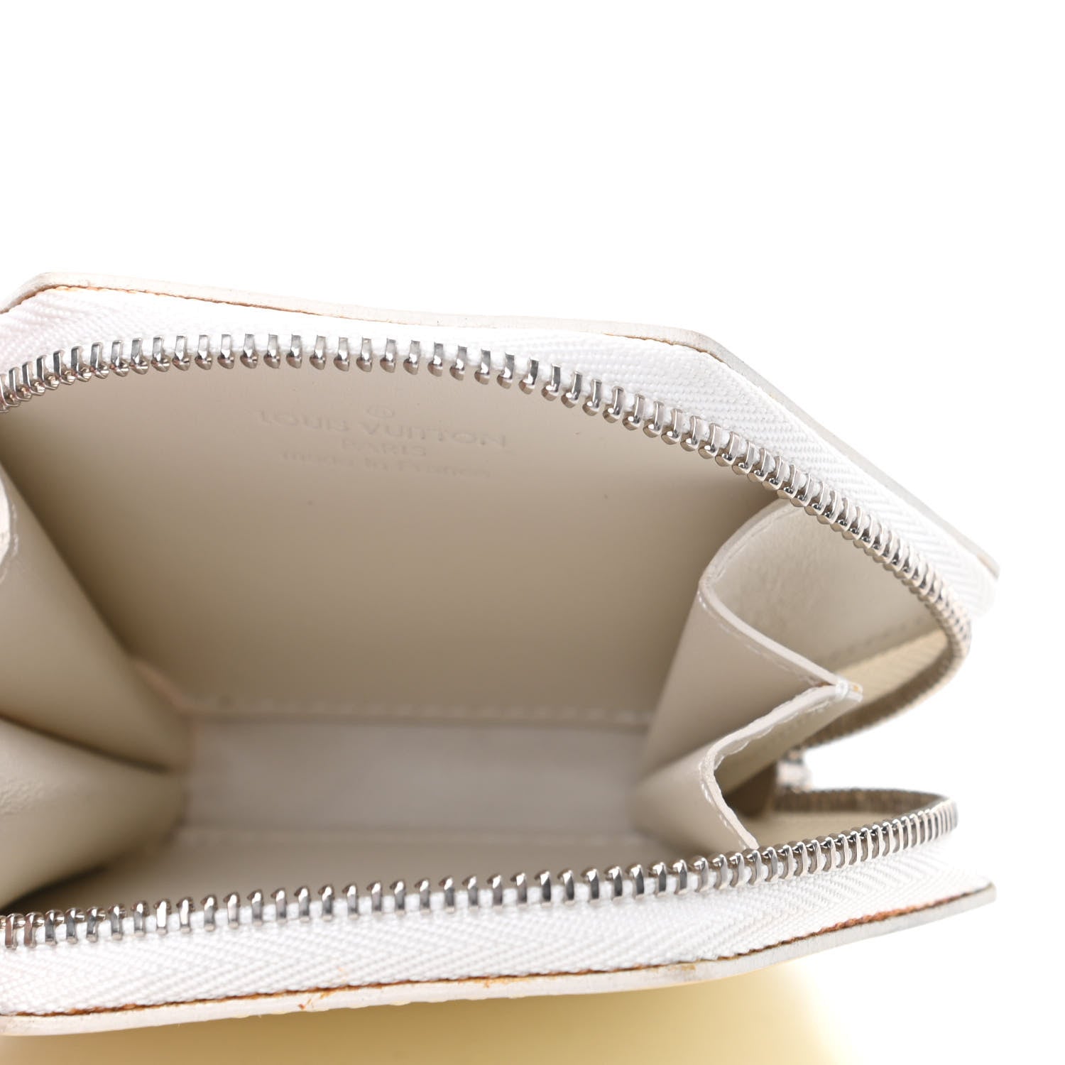 Louis Vuitton Vernis Folcon Snowflake Coin Purse MM Blanc Corail 5 of 9
